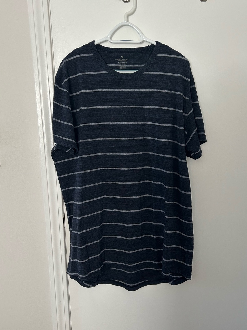 American Eagle Outfitters Navy & Light Gray Striped Short Sleeve Tee